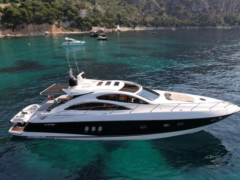 Wynajmij Sunseeker Predator 62 w Beaulieu-sur-Mer