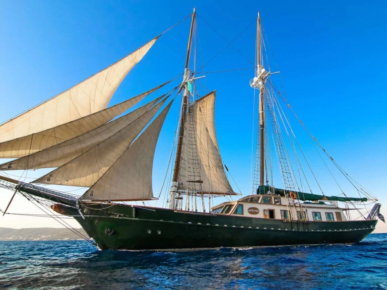 Wynajem w Nea Peramos-  Motor sailor na SamBoat
