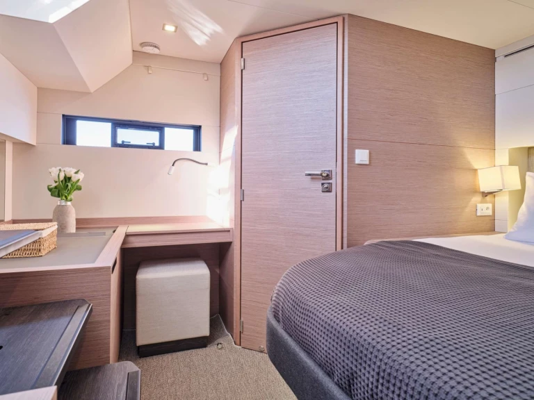 Fountaine Pajot Fountaine Pajot Power Alegria 67 (4 cab) między profesjonalistami a osobami prywatnymi w Alimos
