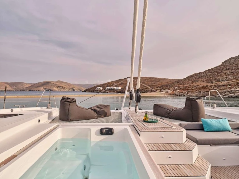 Wynajem Katamaran w Nea Peramos - Fountaine Pajot Fountaine Pajot Alegria 67 (5 cab)