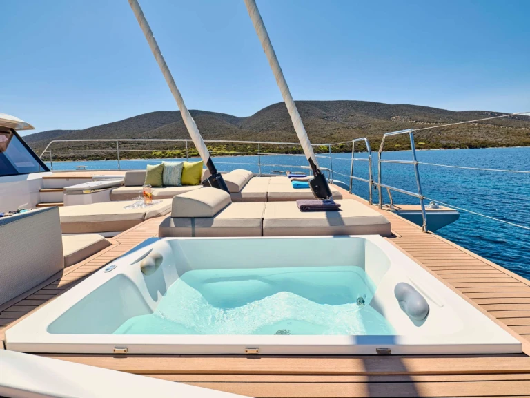 Wynajem łodzi Piraeus tanio Fountaine Pajot Thira 80
