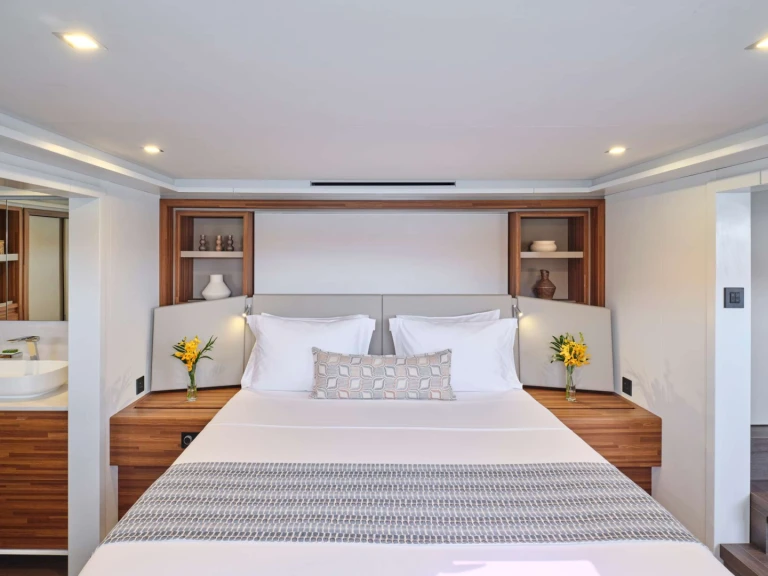 Wynajem Luksusowy jacht Fountaine Pajot z patentem 