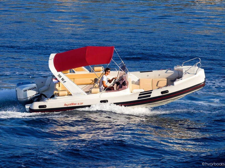 Wynajem Łódż półsztywna Barracuda Yachts z patentem 