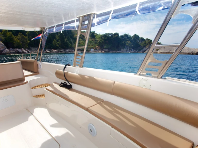 Wynajem w Hvar- Aqua-Sport Enzo 35 na SamBoat