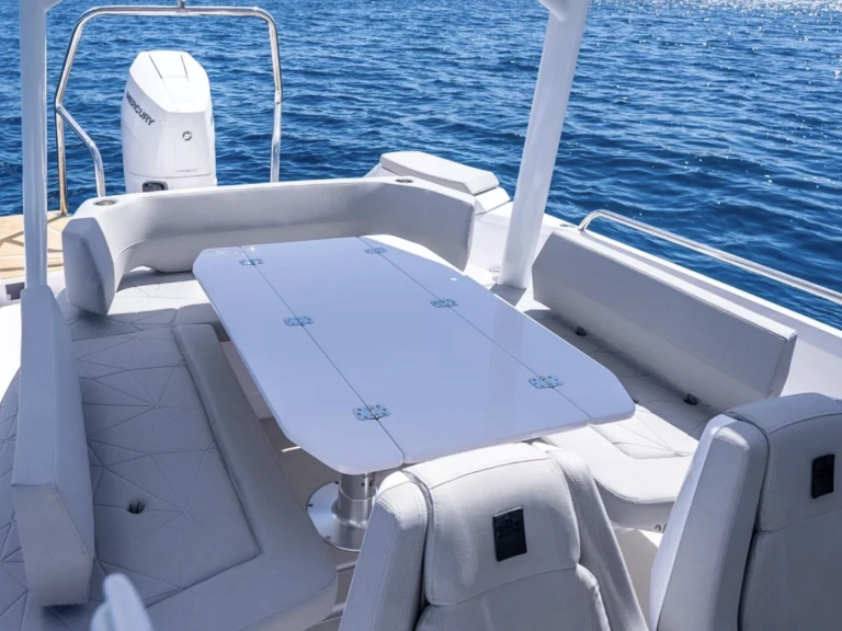 Wynajem łodzi Axopar 28 T-Top w Monako na SamBoat 