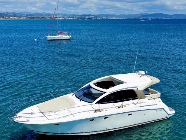 Wynajem łodzi Jeanneau Prestige 38 S w Hyeres na SamBoat 