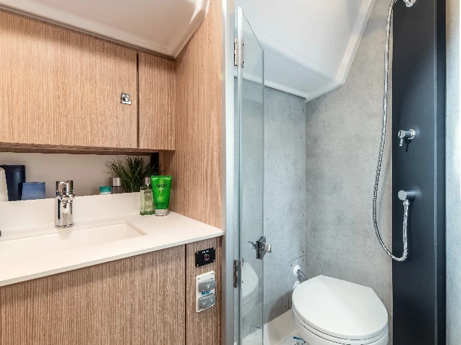 Wynajmij Bavaria Bavaria C42 w Nydri