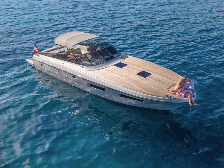 Wynajem Motorówka w Cannes - Itama Itama 45