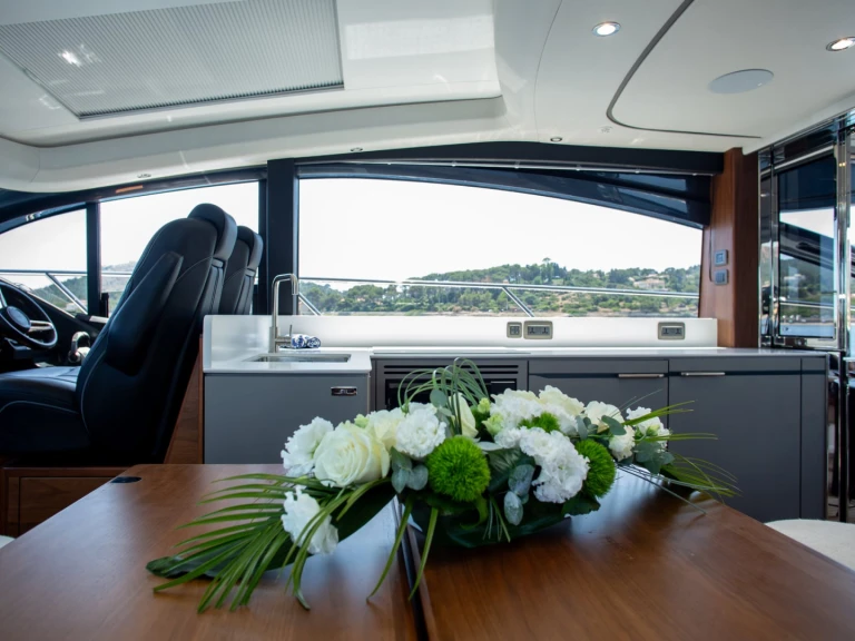Wynajem łodzi Port de Saint Tropez tanio Princess V55