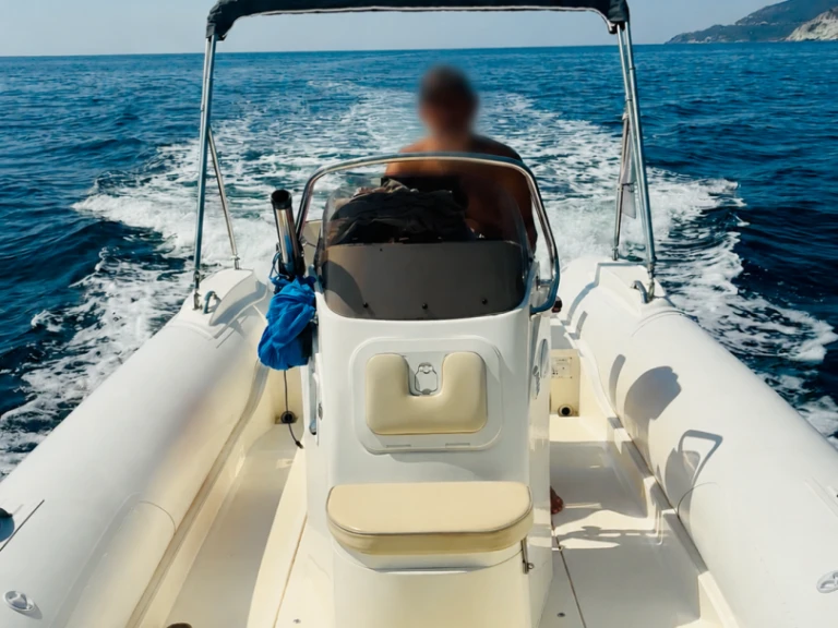 Wynajem łodzi Nuova Jolly Nuova Jolly 630 w Francja na SamBoat 