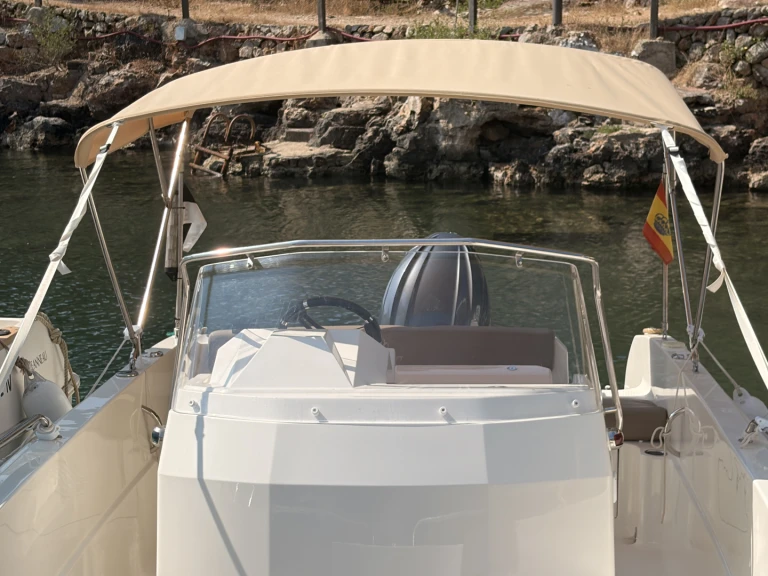 Pacific Craft Pacific Craft 625 Open między profesjonalistami a osobami prywatnymi w Ciutadella de Menorca