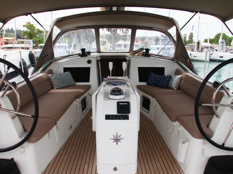 Wynajem łodzi Nydri tanio Sun Odyssey 410