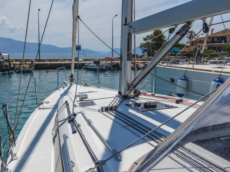 Wynajem w Nikiána- Bénéteau Oceanis 37.1 na SamBoat