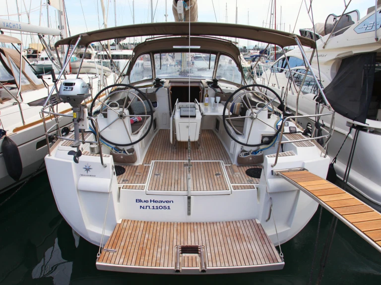 Wynajmij Jeanneau Sun Odyssey 469 w Benítses