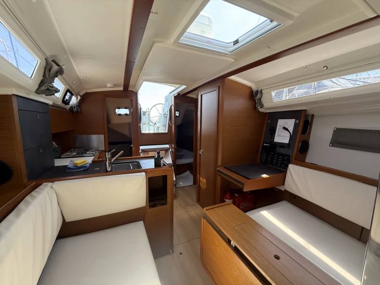 Wynajem łodzi Jeanneau Sun Odyssey 349 w Pula na SamBoat 