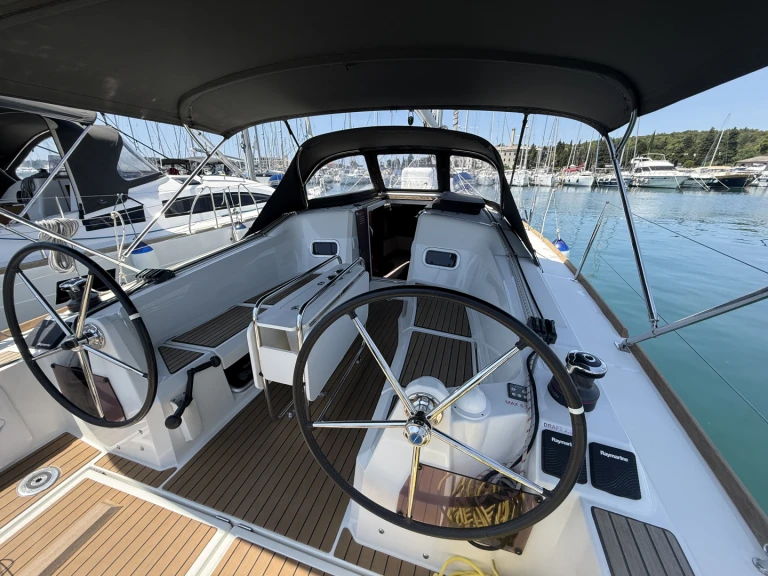 Wynajem Żaglowiec w Pula - Jeanneau Sun Odyssey 349