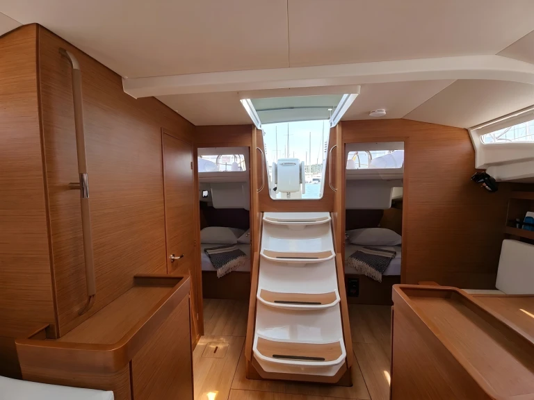 Wynajem Żaglowiec w Pula - Jeanneau Sun Odyssey 440