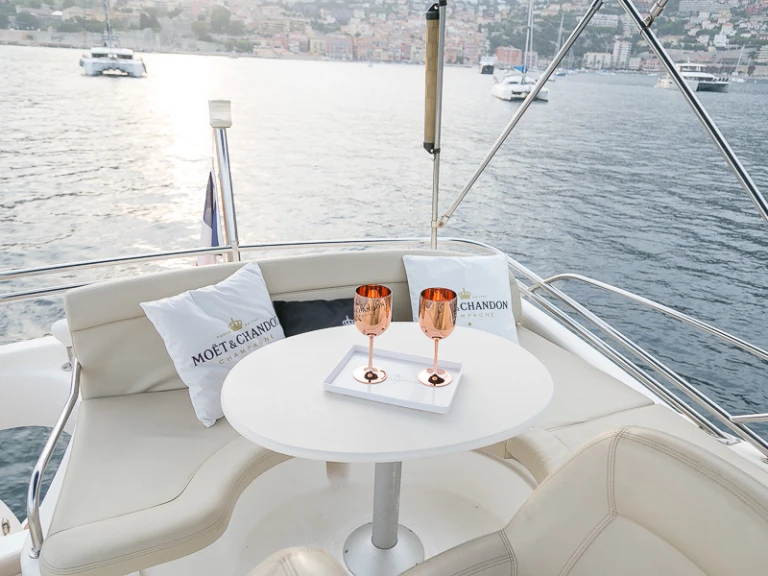 Wynajem łodzi Jeanneau Prestige 32 Fly w Nicea na SamBoat 
