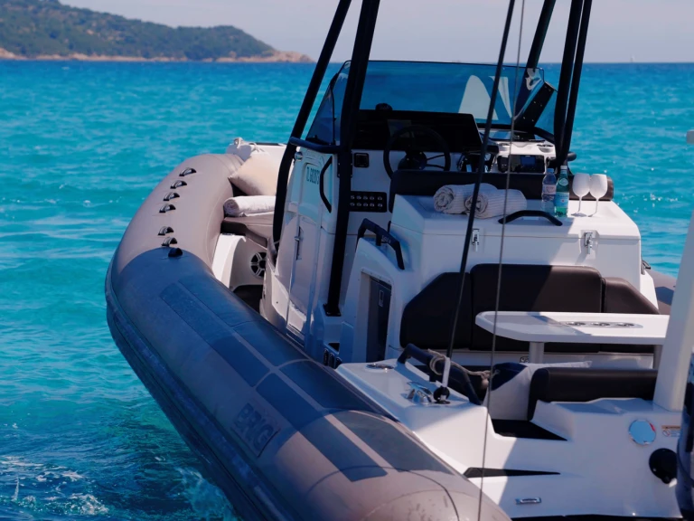 Wynajem Motorówka w Saint-Tropez - Brig Eagle 10