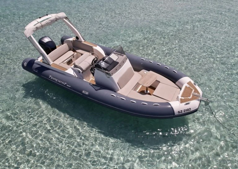 Wynajem w Bonifacio- Capelli Temepst 800 Open na SamBoat