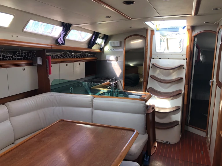 Wynajem łodzi Larmor-Plage tanio Sun Odyssey 43