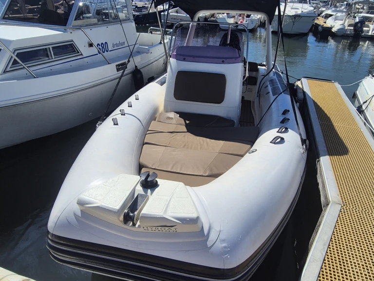 Łódż półsztywna do wynajmu w Arcachon w najlepszej cenie