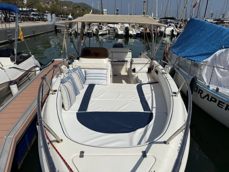 Wynajem Motorówka w Barcelona - Marinello Eden 22