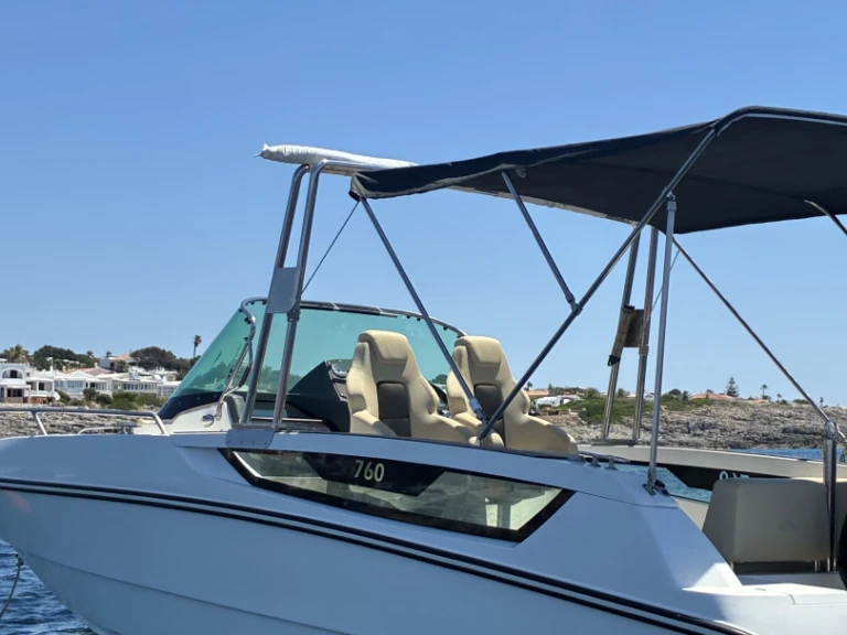 Wynajem Motorówka w Mahon - Monterey 264 fs