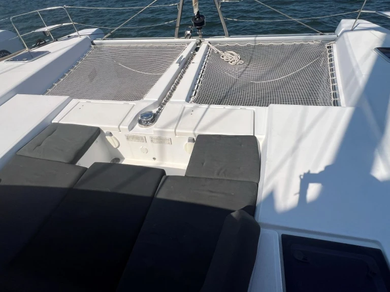 Wynajem łodzi Olbia tanio Lagoon 52 F