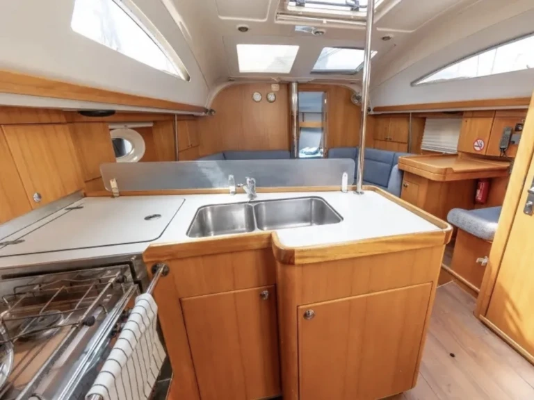 Wynajmij Elan Impression 384 w Preveza