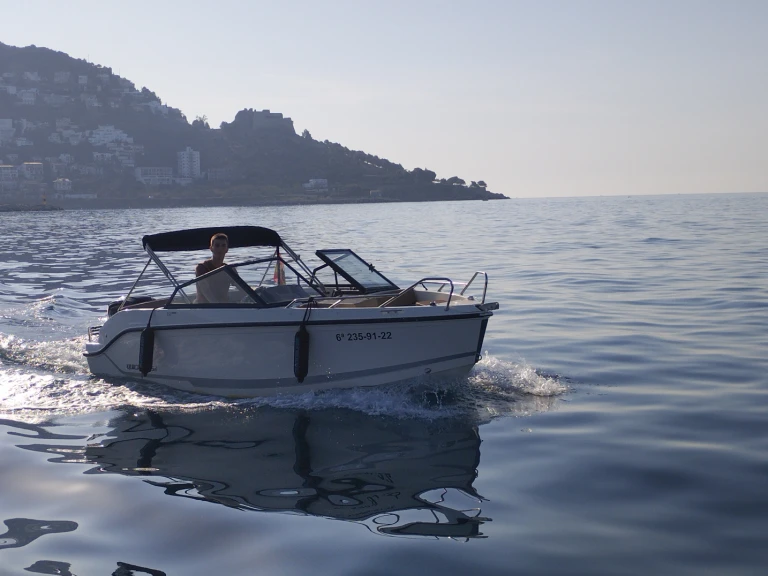 Wynajem łodzi Palamos tanio Activ 555 Bowrider