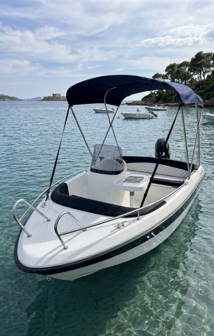 Wynajem w Francja- SZKUTNICZY ZAKLAD Kruger Laser na SamBoat