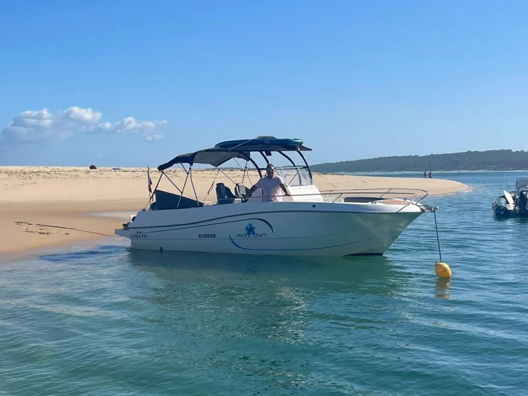 Wynajmij Pacific Craft Pacific Craft 750 Open w Arcachon