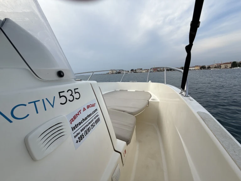 Quicksilver Activ 535 Open między profesjonalistami a osobami prywatnymi w Porec