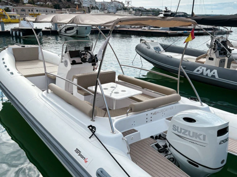 Wynajem w Mahon- Tarpon Luxe 790 na SamBoat
