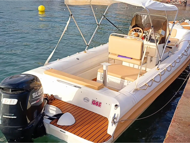 Wynajmij Gommonautica Gommonautica G65 w Playa Sa Punta