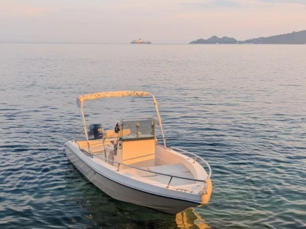Wynajmij Capelli Cap16 w Porto Turistico Internazionale Di Rapallo
