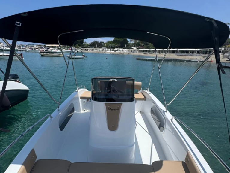 Wynajmij Aquabat Sport Line 19 w Giardini-Naxos