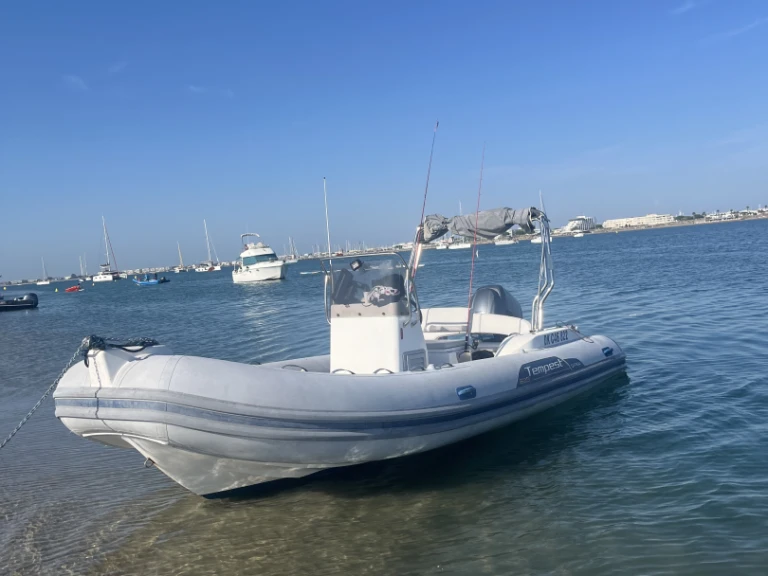 Wynajmij Capelli Tempest 626 w Port-Camargue
