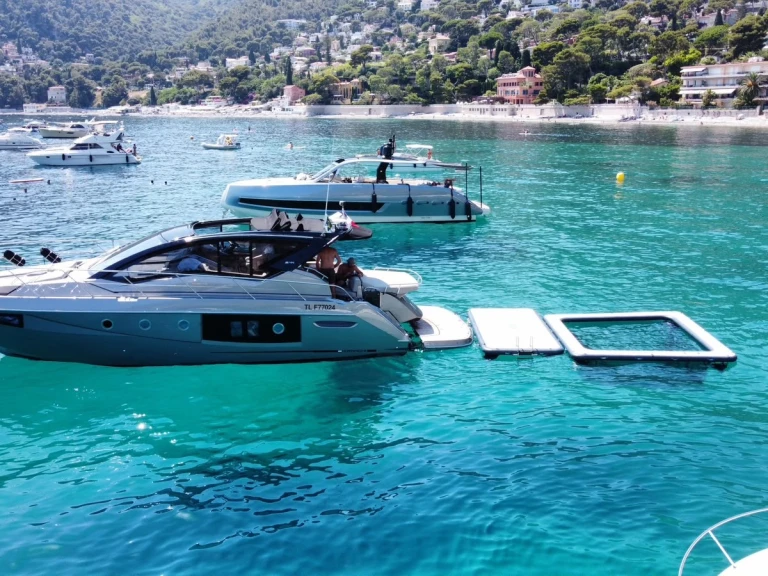 Wynajem w Nice Port- Cranchi Cranchi M44 HT na SamBoat