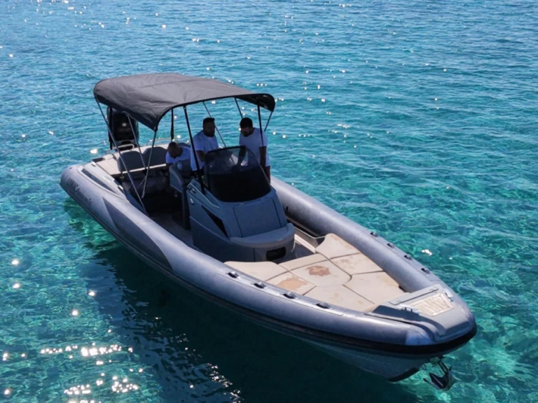 Wynajem w Porto-Vecchio- Lomac Adrenalina 9.0 na SamBoat