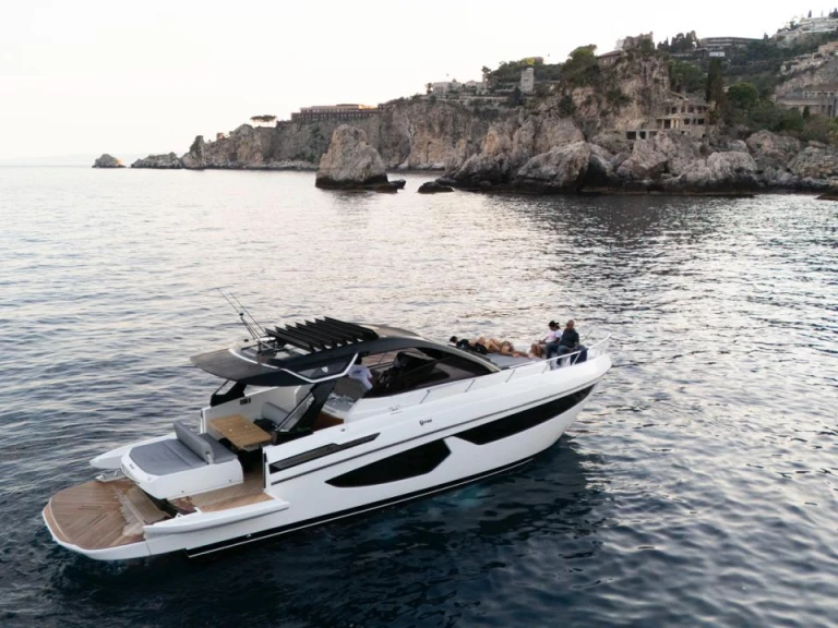 Wynajmij FIM REGINA 440 w Giardini-Naxos