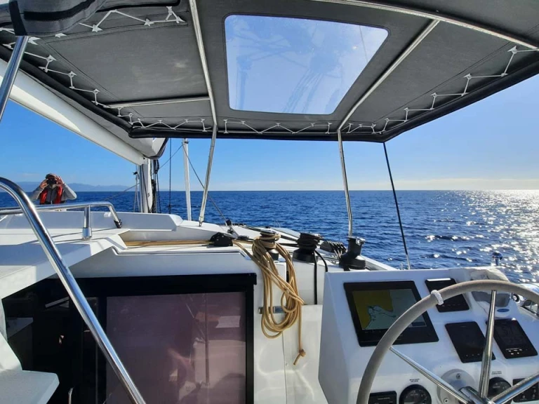 Wynajem łodzi Fountaine Pajot Astrea 42 w Lefkáda na SamBoat 