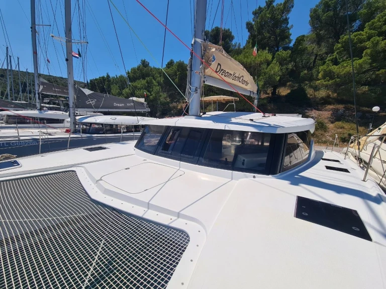 Wynajem w Zaton- Fountaine Pajot Lucia 40 na SamBoat