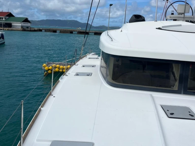 Wynajem łodzi Praslin Island tanio Lagoon 52 F