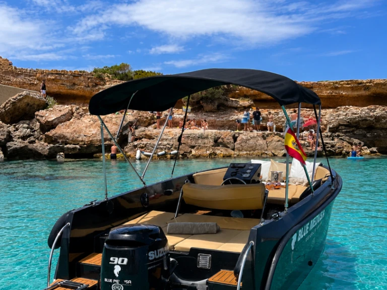 Wynajmij Motorówka z lub bez skippera Mareti w Ibiza Town