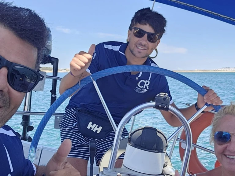 Żaglowiec do wynajmu w Ayamonte w najlepszej cenie