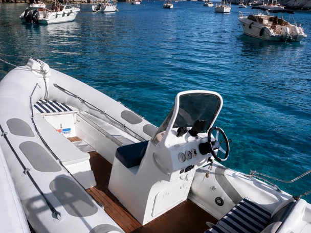 Wynajem w Marsylia- Valiant Valiant 620 Vanguard na SamBoat