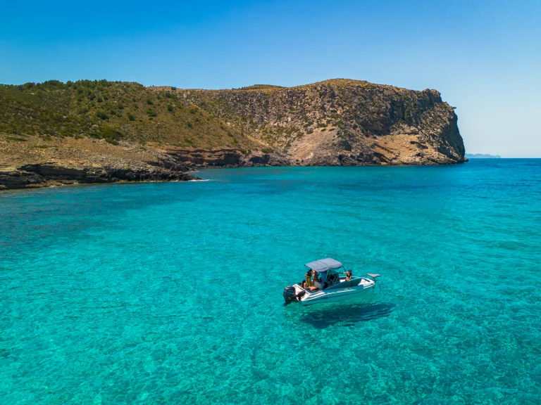 Wynajmij Motorówka z lub bez skippera Arkos w Alcudia