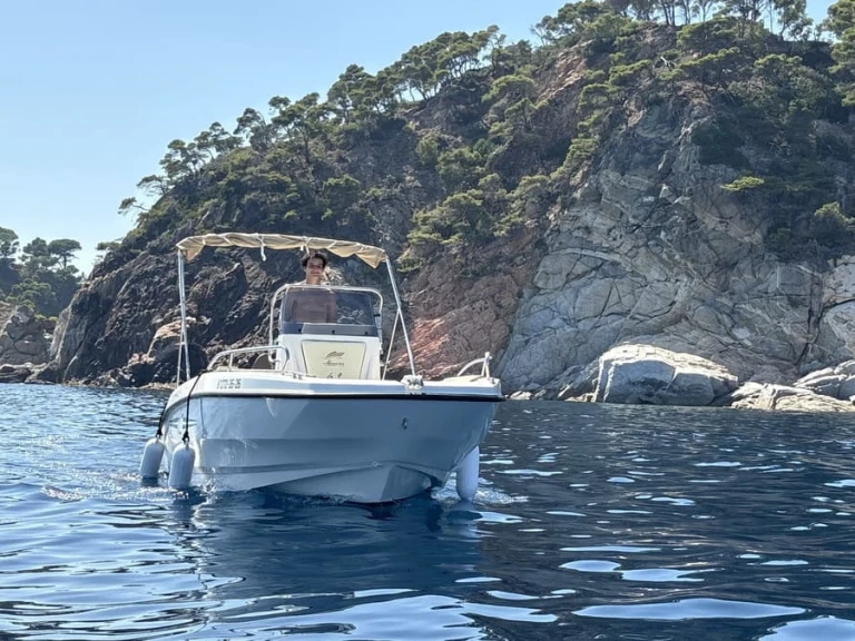 Wynajmij Motorówka z lub bez skippera Marine w Palamos
